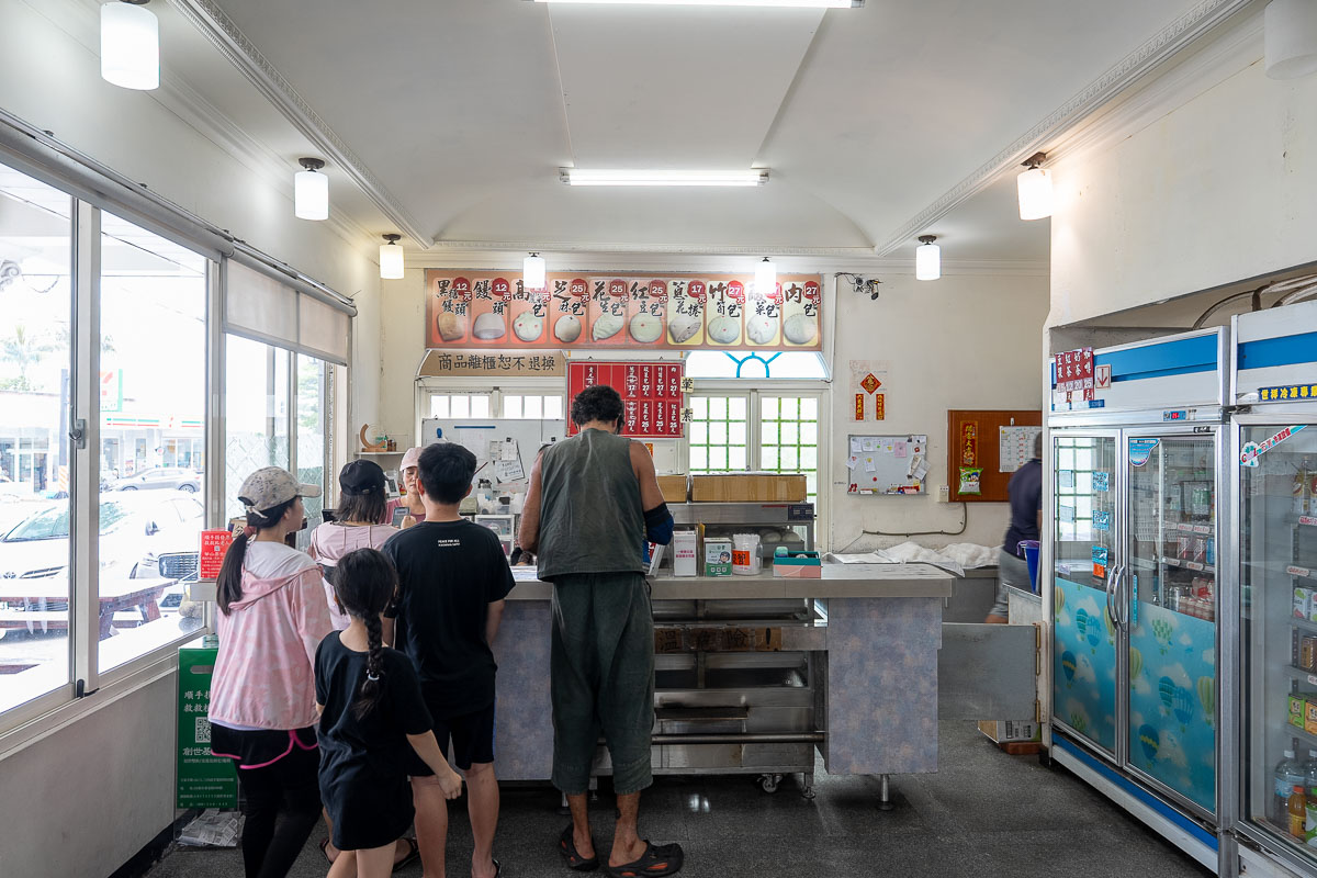 【東河包子VS纏記舊街東河包子】台東美食推薦最新菜單、停車與在地人推薦口味！