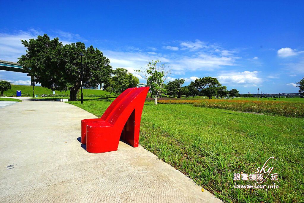 台北親子景點【大台北都會.幸福水漾公園.樂遊天地】沙池.迷宮.遊樂設施