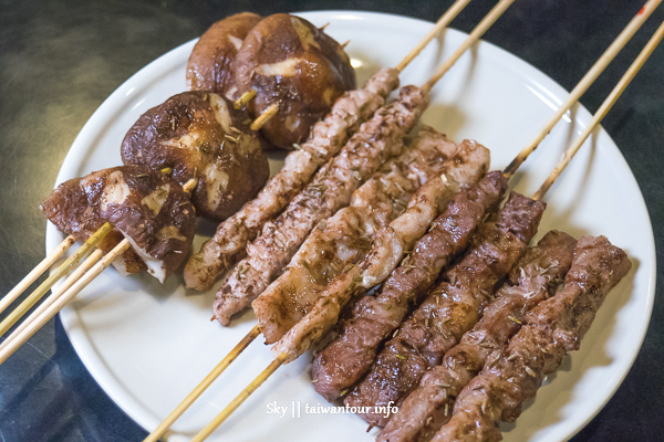 台北美食推薦-中山消夜.聚餐【維吾爾新疆烤肉】食尚玩家介紹