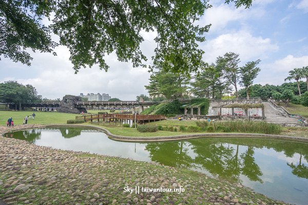 桃園親子景點【陽明運動公園】毛毛蟲特色溜滑梯