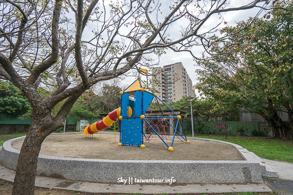 台北親子景點【新興公園】北投攀爬網架溜滑梯