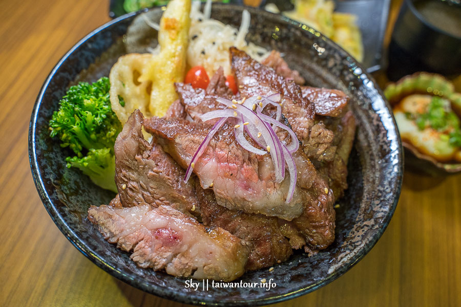 汐止美食推薦【十月初二烤肉丼飯】必吃牛排丼飯高CP值