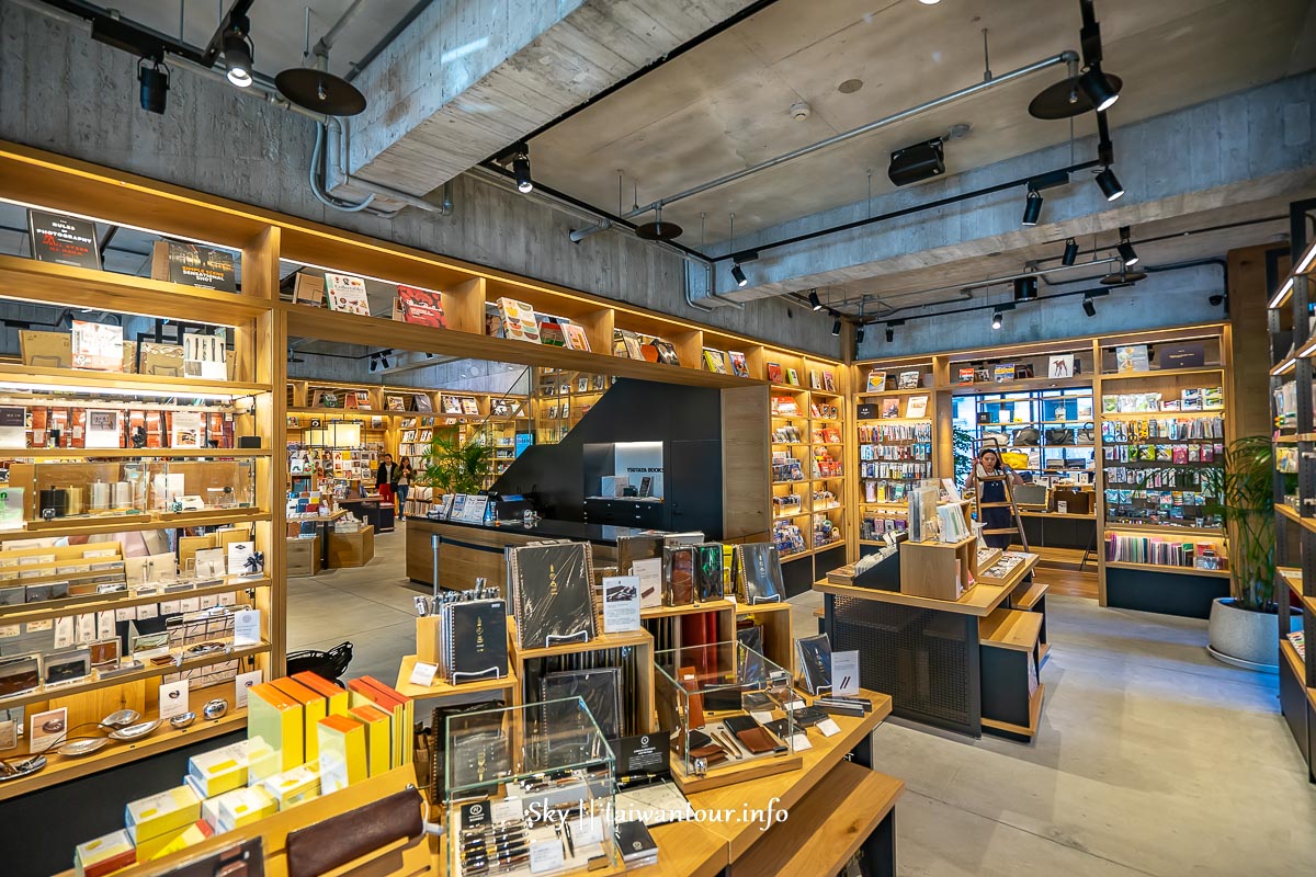 台中【蔦屋書店TSUTAYA BOOKSTORE市政店】餐廳.菜單営業時間.公車交通.附近美食