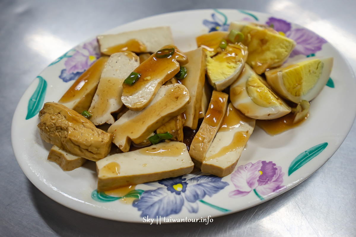 五股高CP值【阿榮烏醋乾麵.骨仔肉湯】美食推薦.周邊景點