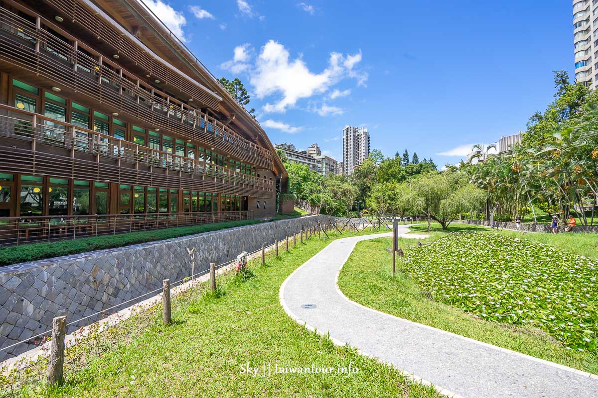 北投景點推薦【臺北市立圖書館北投分館】全台最美的綠建築