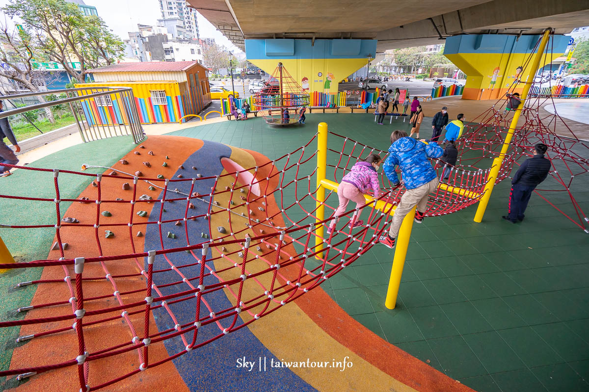 桃園親子景點【舞動園區】龍潭雨天備案公園遊戲場