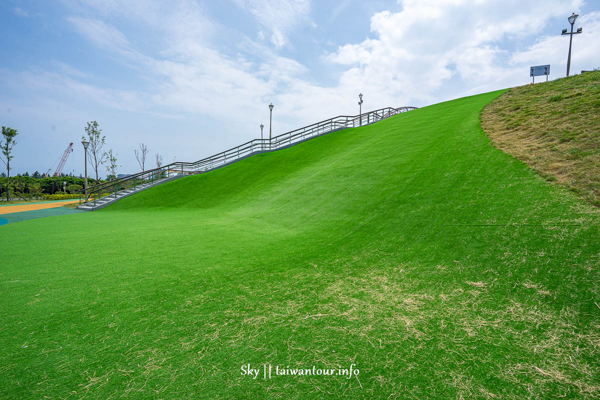 新北親子景點【八里十三行文化公園兒童遊戲場】溜滑梯.野餐.地址