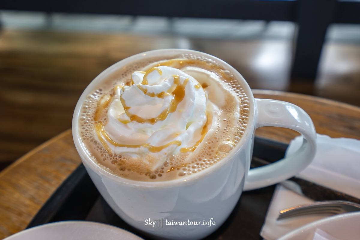 新北玻璃咖啡廳【STARBUCKS星巴克雲門門市】淡水網美景點