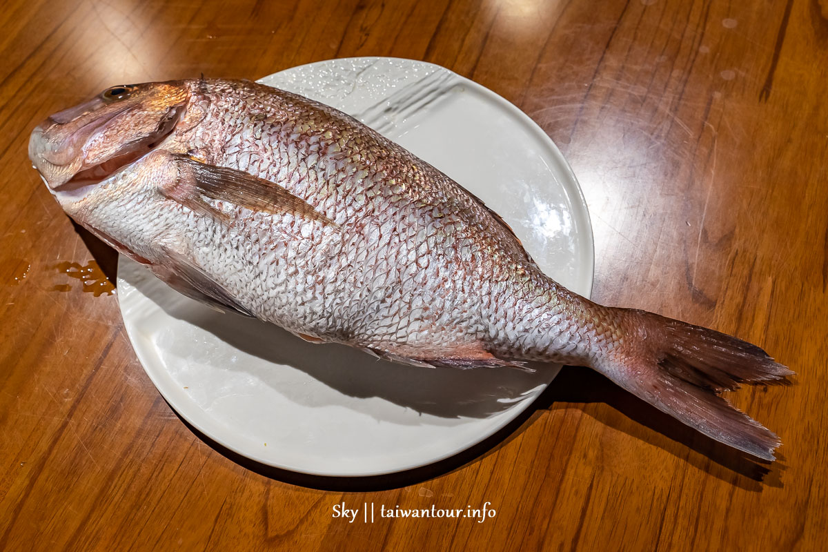 桃園美食【嶼無菜單料理】中壢日式和牛.龍蝦.