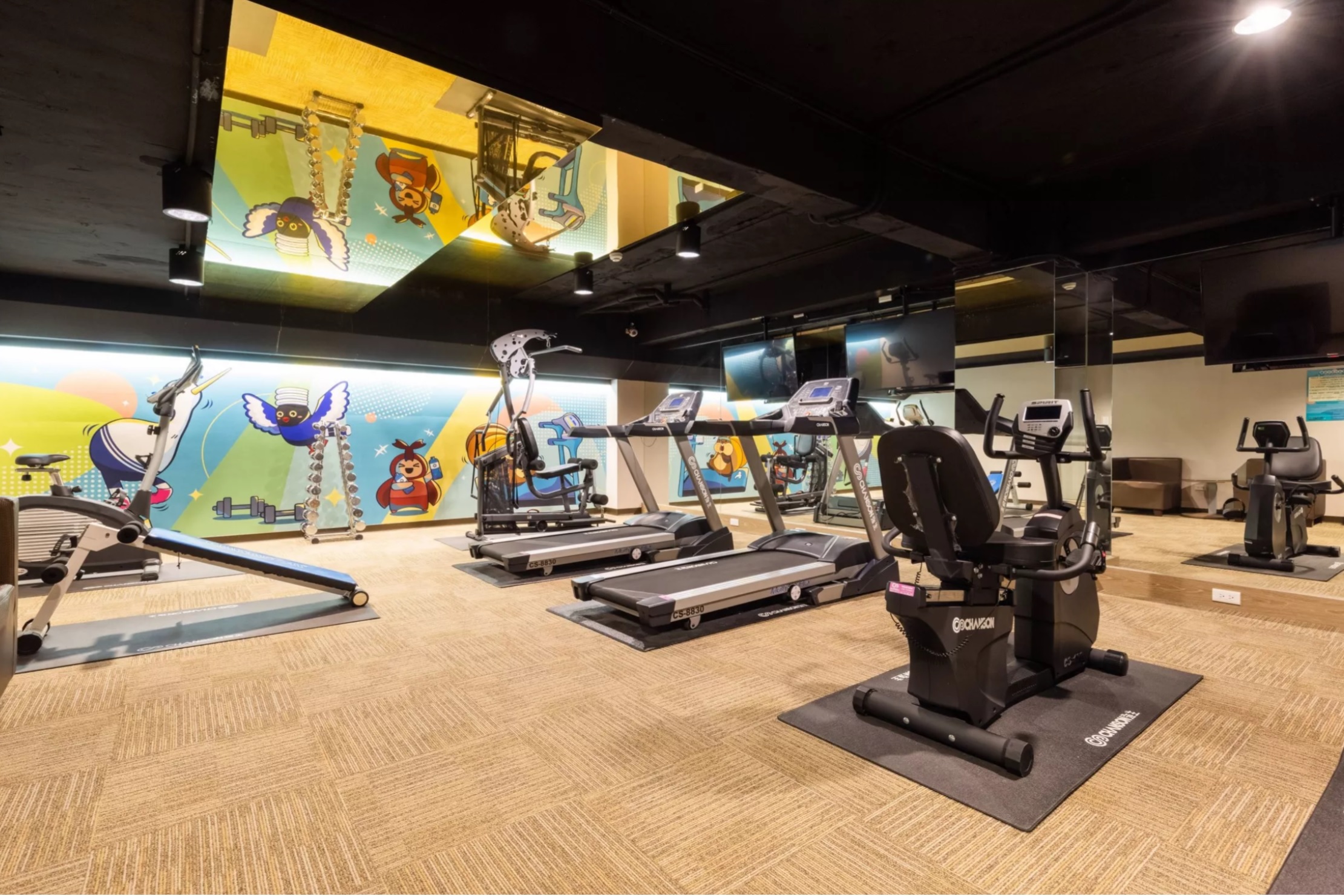 【桃園朋趣豪華露營車】親子住宿推薦.價格 【桃園朋趣豪華露營車】親子住宿推薦.價格