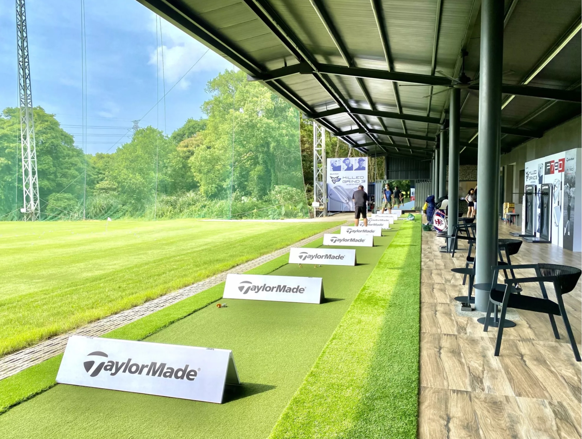 【桃園朋趣豪華露營車】親子住宿推薦.價格 【桃園朋趣豪華露營車】親子住宿推薦.價格