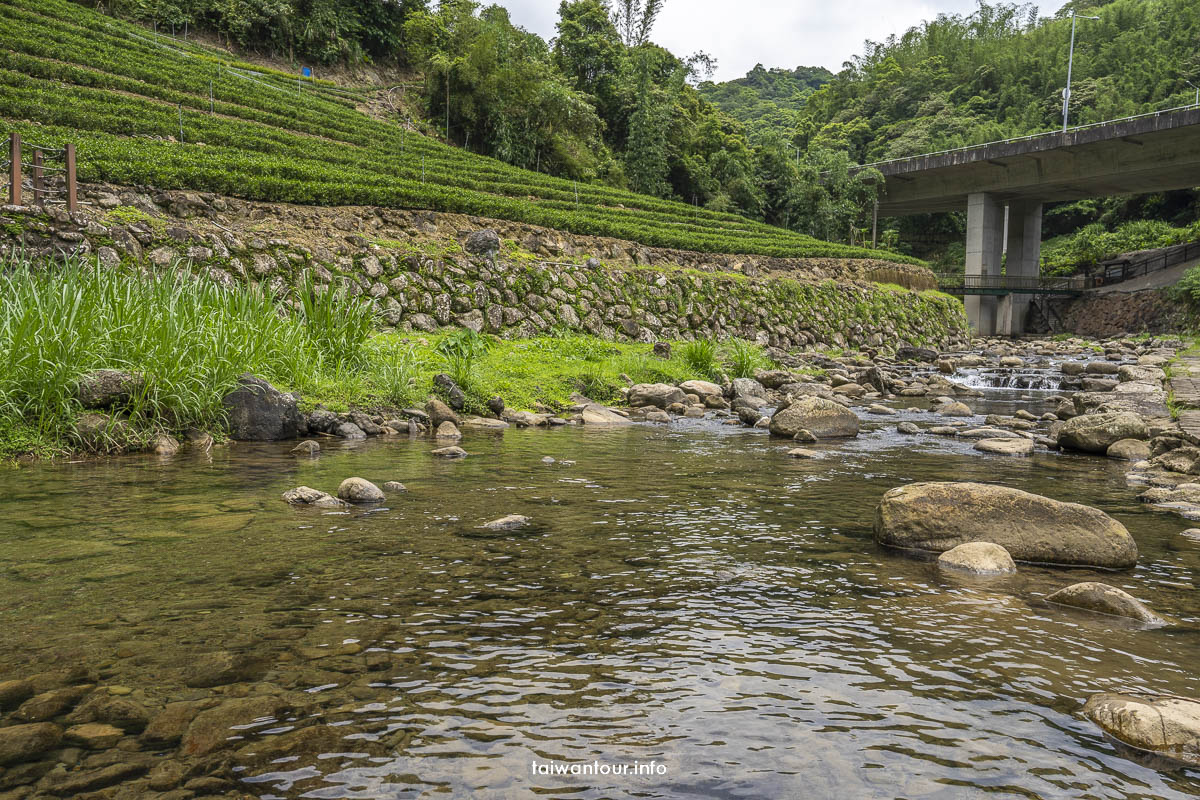 【下坑子口溪親水遊憩區】新北坪林親子玩水景點 【下坑子口溪親水遊憩區】新北坪林親子玩水景點