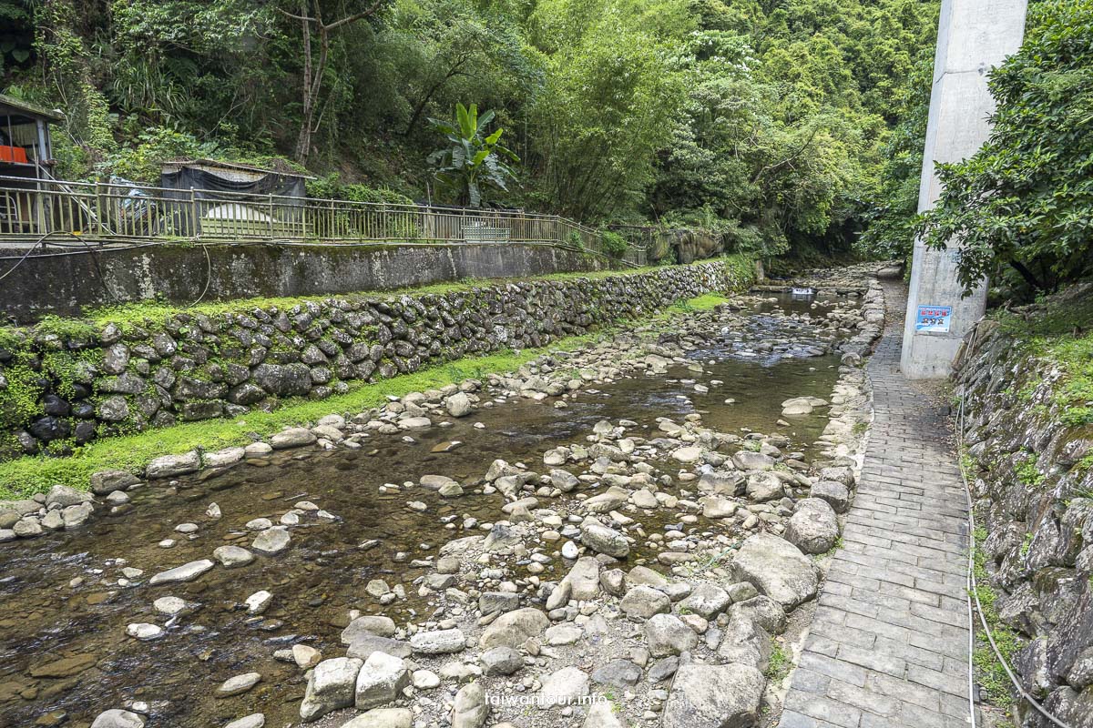 【下坑子口溪親水遊憩區】新北坪林親子玩水景點 【下坑子口溪親水遊憩區】新北坪林親子玩水景點