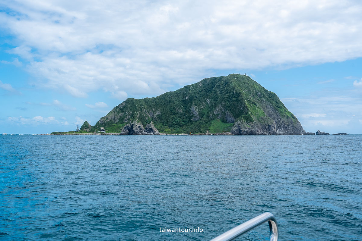 【2026基隆嶼登島】登島解鎖神秘火山島！船票怎麼買.環島步道與預約平台