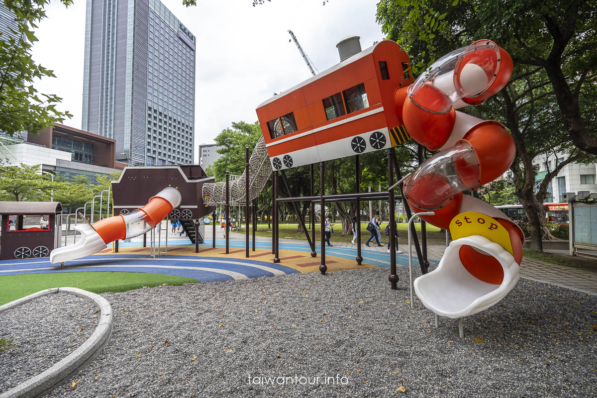 【南興公園特色遊戲場】南港三鐵共構親子景點推薦