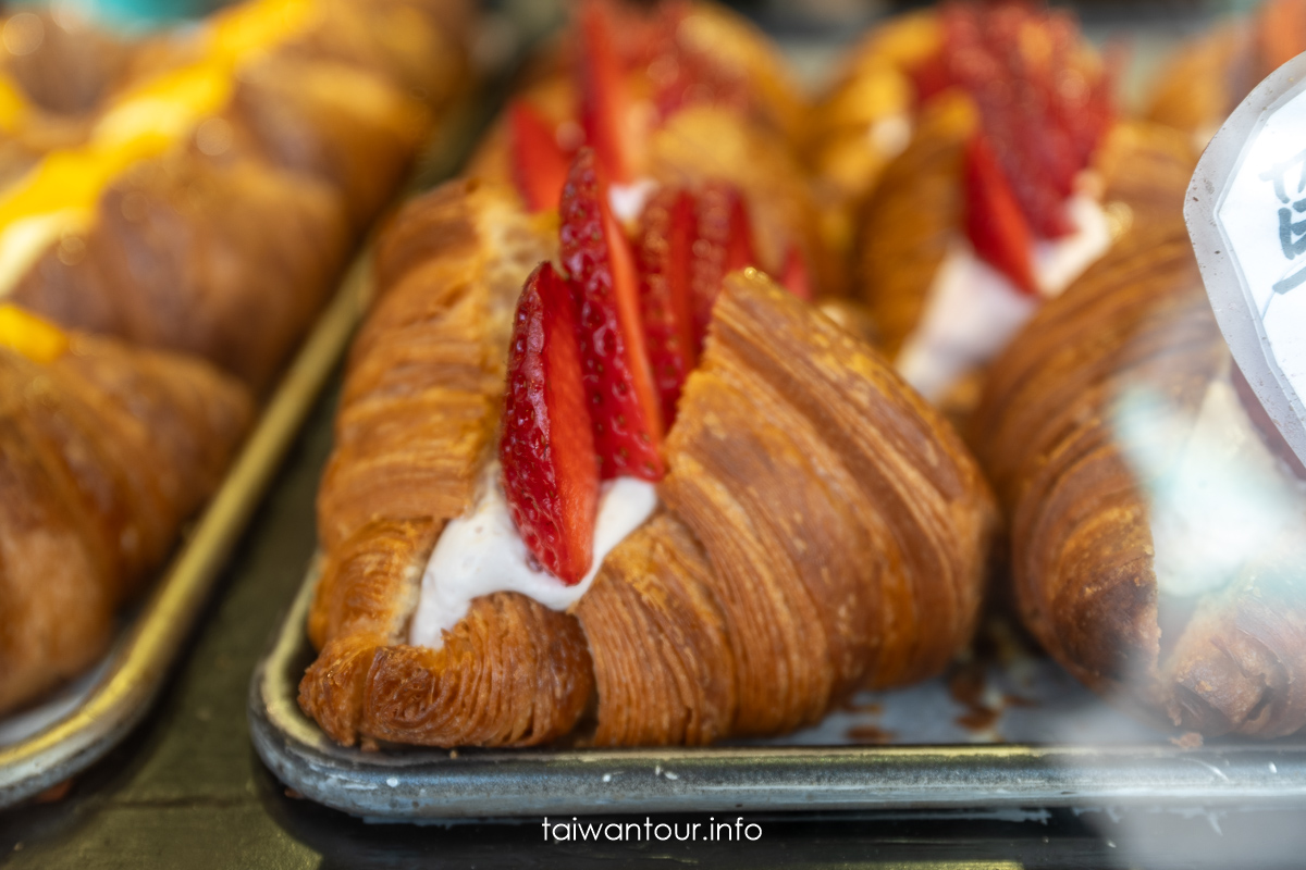 Taiwan Sweet Potato Croissant – Recommended Food near Sanchong Elementary School MRT Station. Baking Time. Menu.