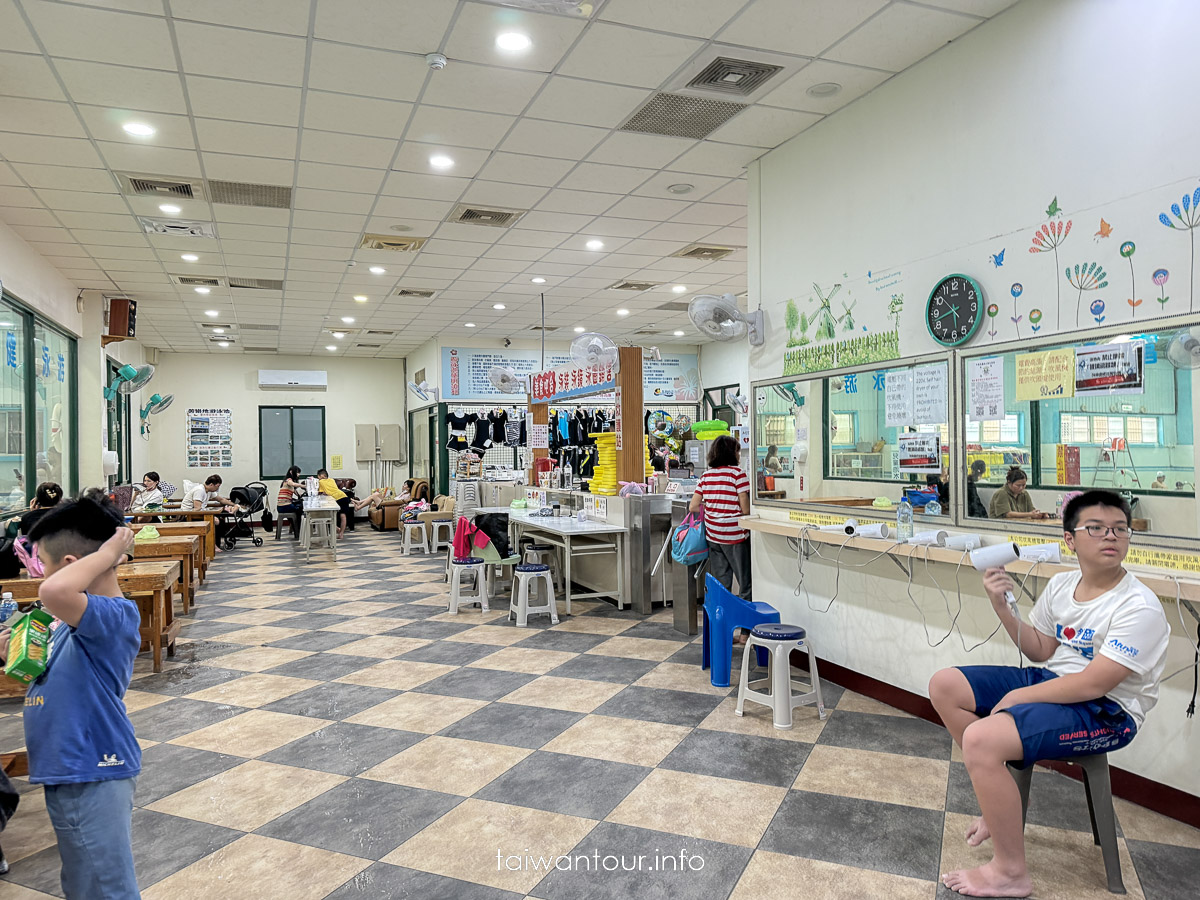 【佳冬美樂地游泳池】桃園好玩滑水道.八德景點推薦.門票