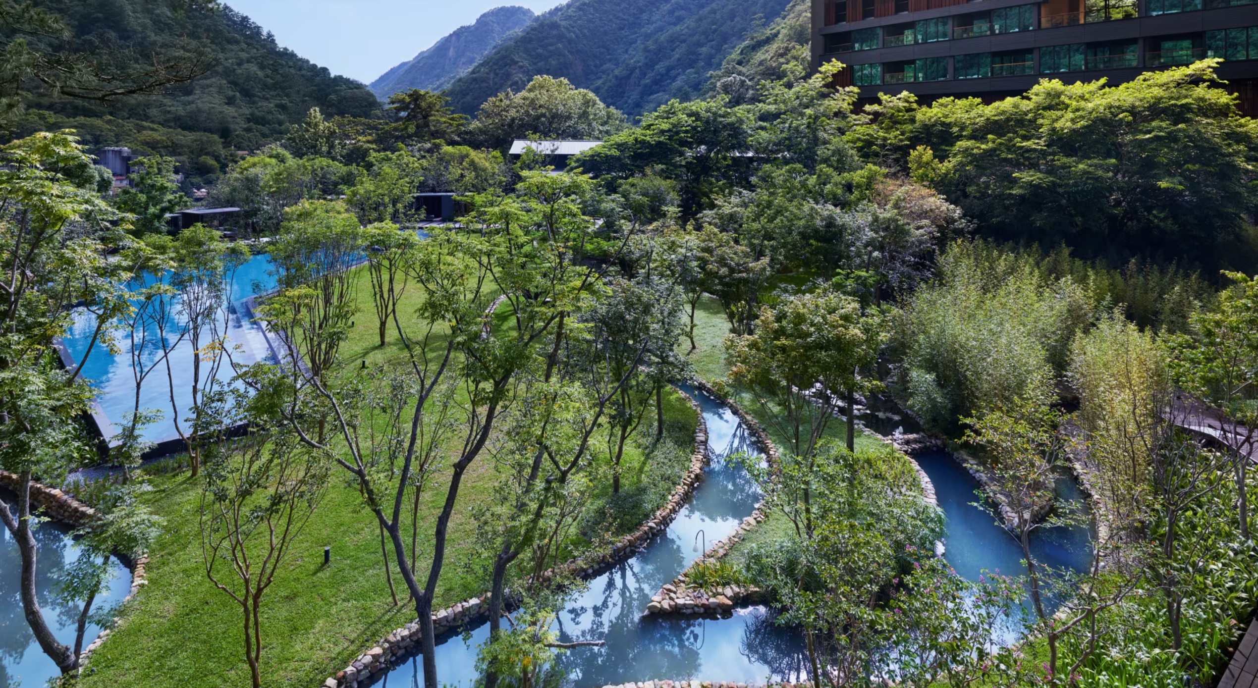 【中部溫泉泡湯推薦】泰安.大湖.日月潭.南投.谷關.大坑