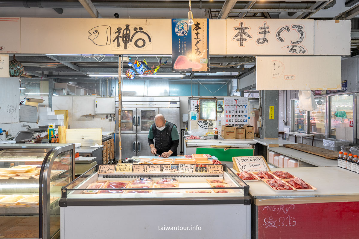 【泊港漁市場】日本沖繩那霸生魚片丼飯美食推薦