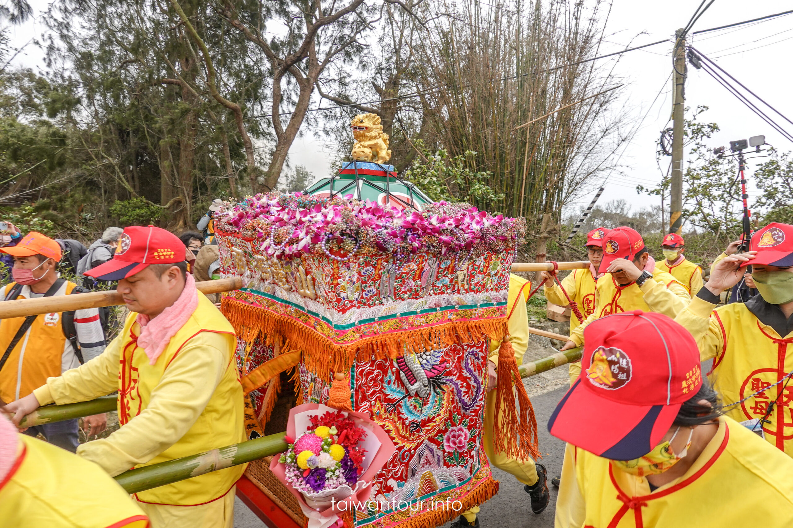 2025【白沙屯媽祖徒步進香拱天宮】粉紅超跑最新位置