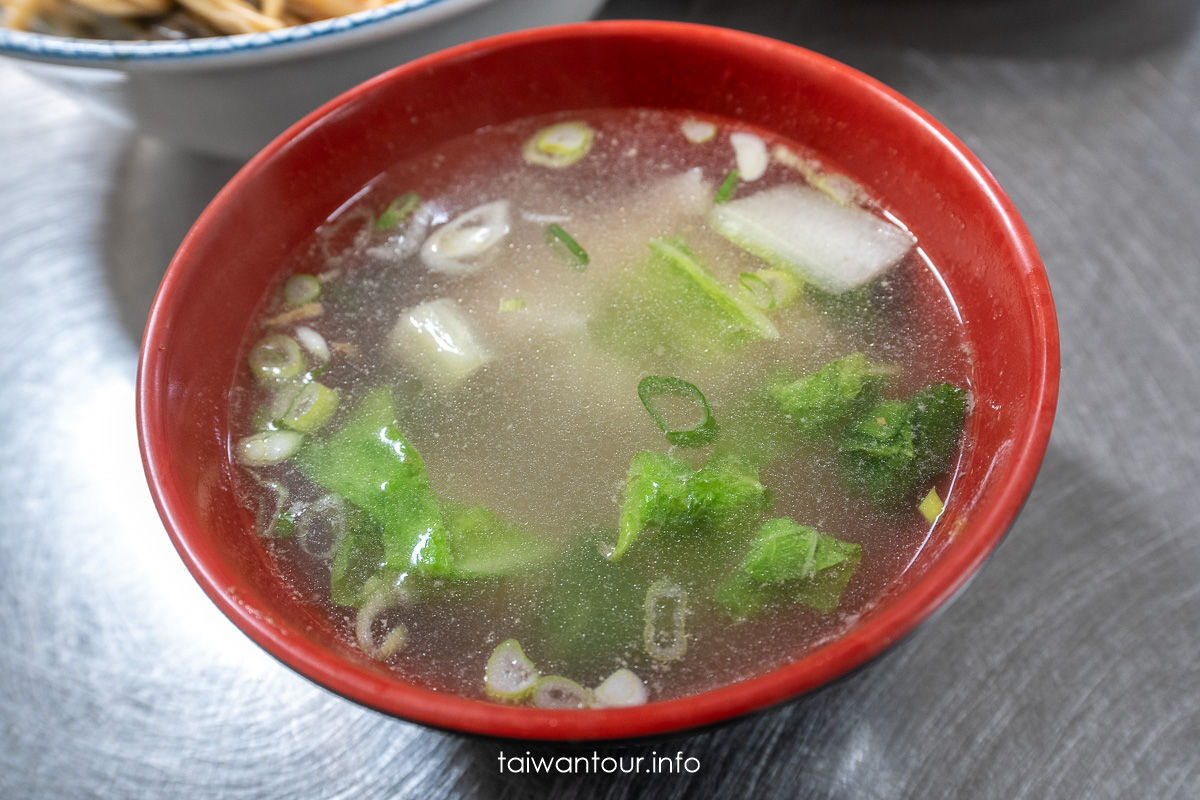 【龍門排骨麵】澎湖美食推薦平價椒麻皮蛋麵