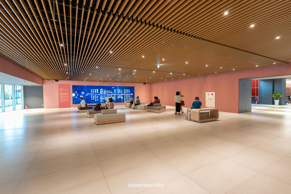 【林口國家檔案館】不只是檔案庫，更是網美咖啡廳．親子樂園！