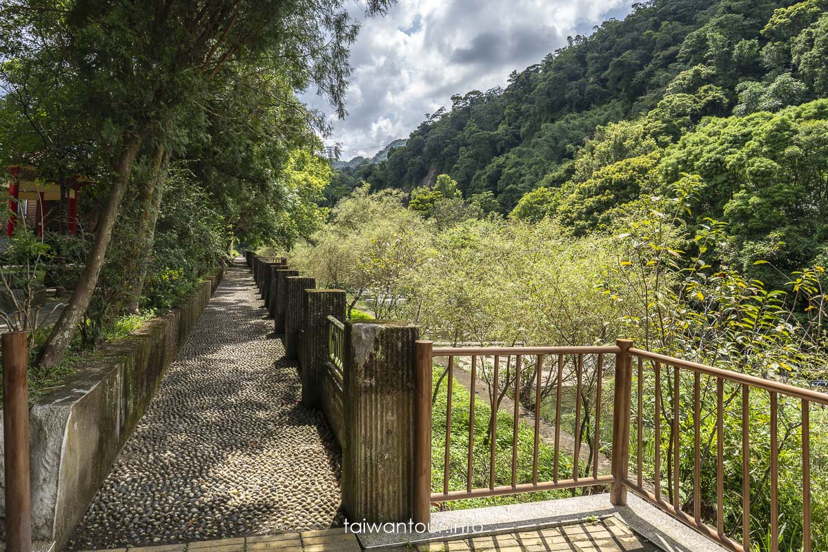 【苗栗獅潭老街一日遊】探訪馬偕足跡、必吃仙草美食