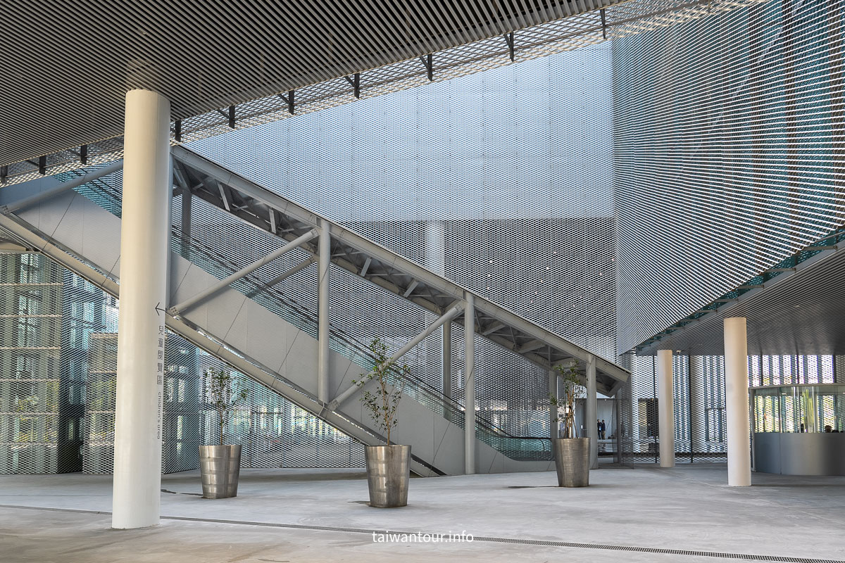 【綠美圖】臺中市立圖書館總館.水湳中央公園一日遊必訪亮點、交通、親子攻略