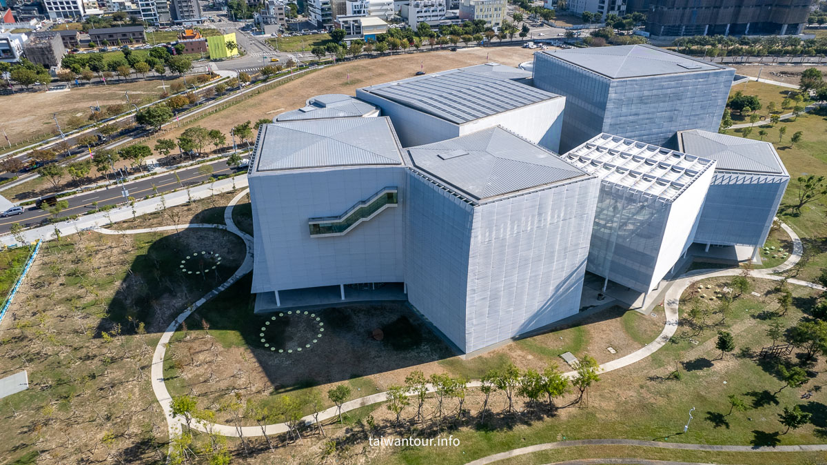 【綠美圖】臺中市立圖書館總館.水湳中央公園一日遊必訪亮點、交通、親子攻略