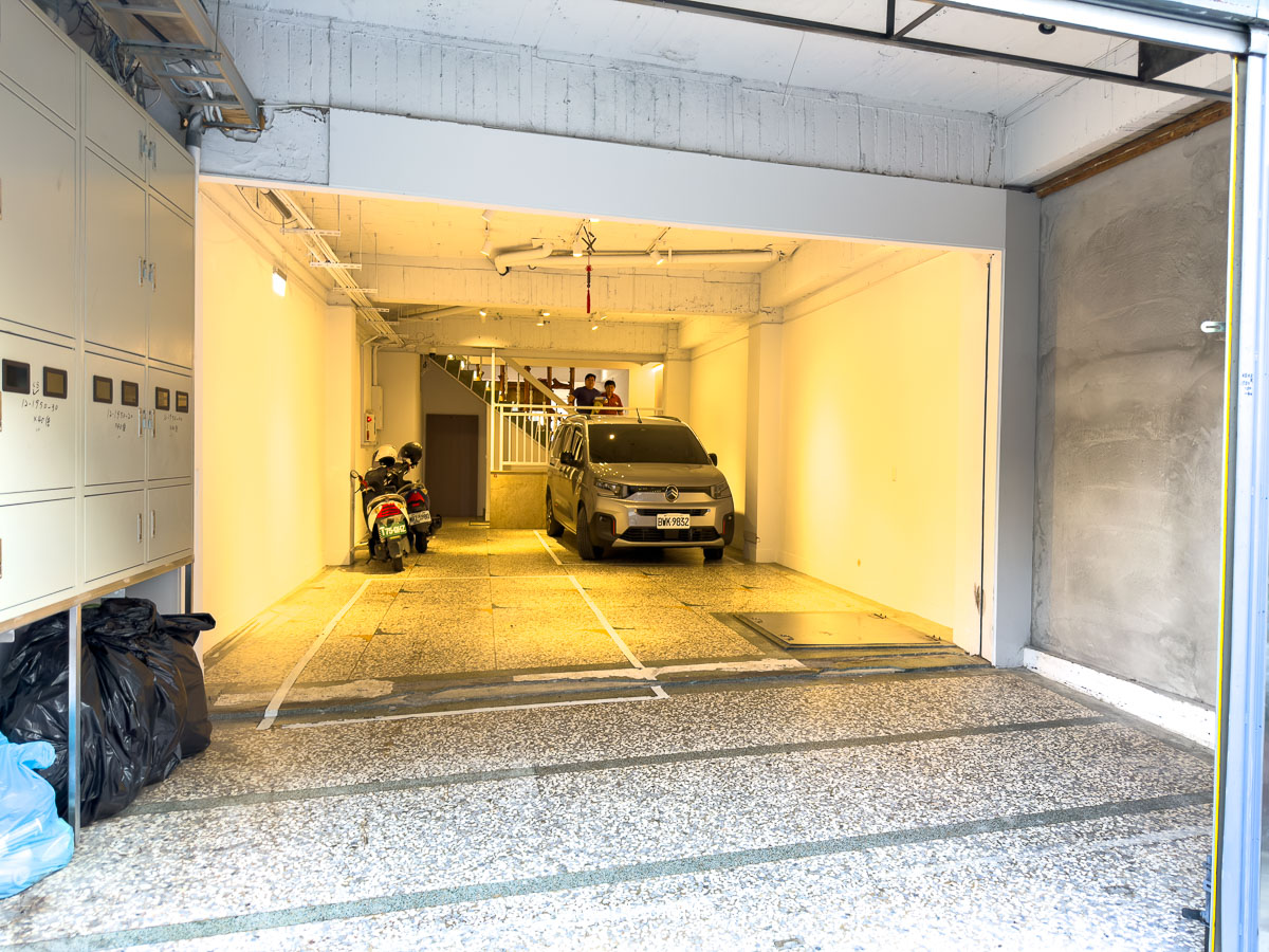 【壹貳貳洋樓】嘉義市區民宿推薦.老宅.停車位