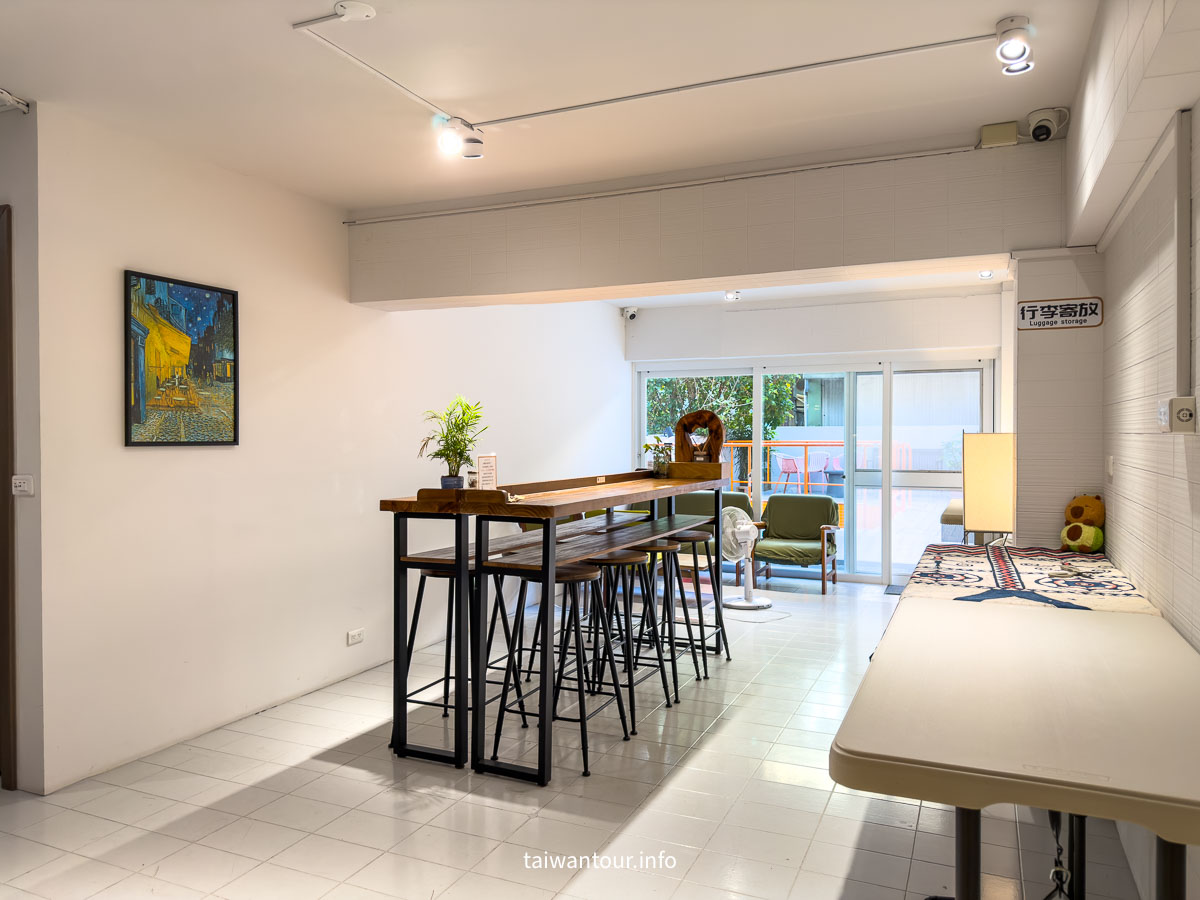 【壹貳貳洋樓】嘉義市區民宿推薦.老宅.停車位