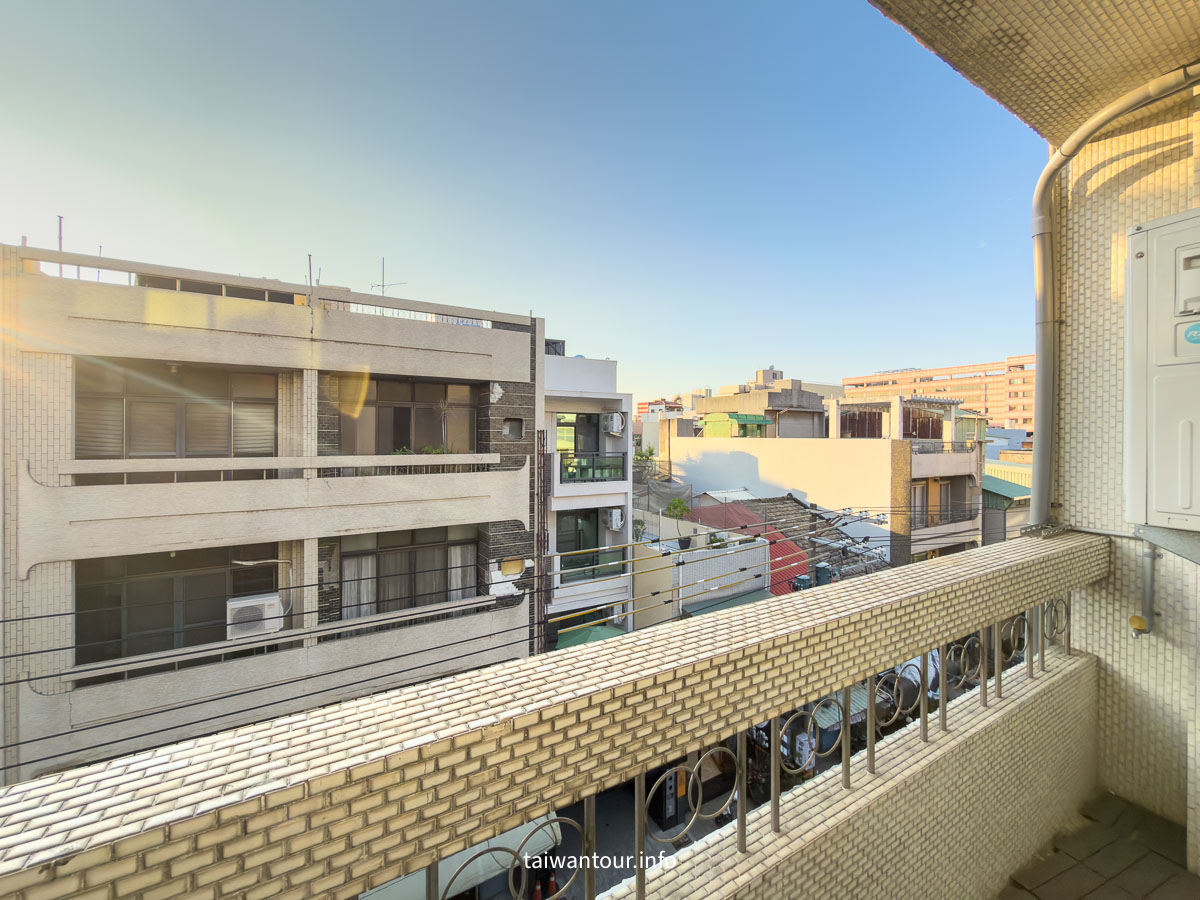 【壹貳貳洋樓】嘉義市區民宿推薦.老宅.停車位