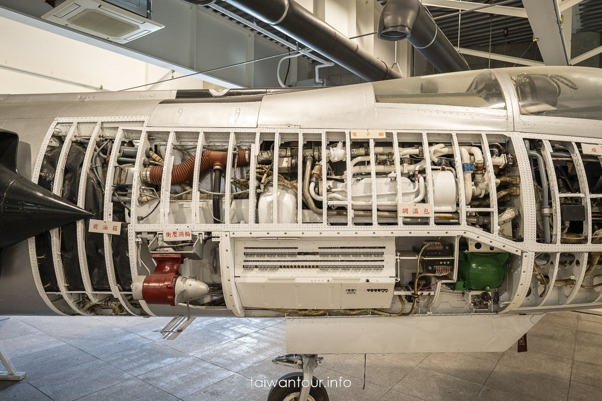 【航空教育展示館】高雄岡山雨天親子軍事迷文青最強室內景點攻略