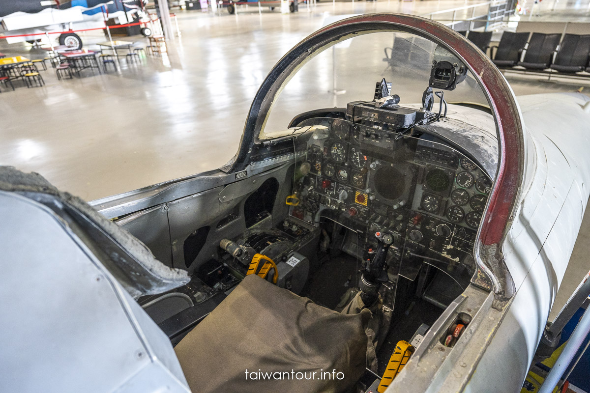 【航空教育展示館】高雄岡山雨天親子軍事迷文青最強室內景點攻略