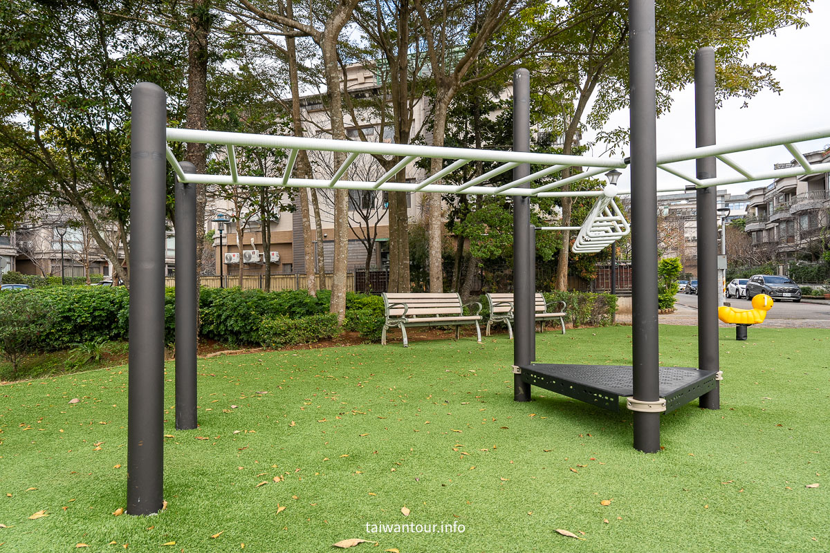 【隆林公園】林口蜜蜂主題超可愛.溜滑梯.攀爬網.還有飛機看到飽