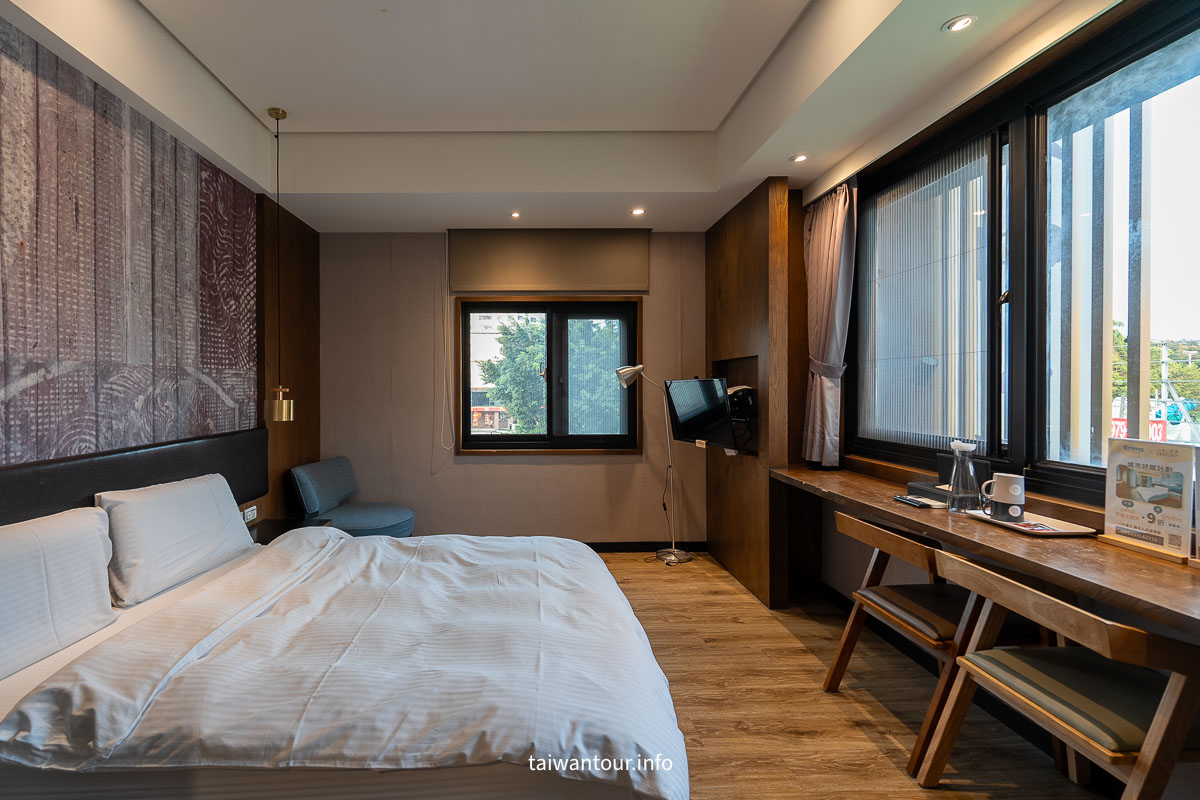 【葉綠宿・一中漫走】台中一中街商圈住宿.高CP值