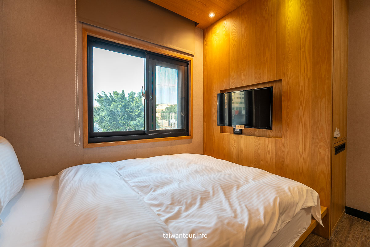 【葉綠宿・一中漫走】台中一中街商圈住宿.高CP值