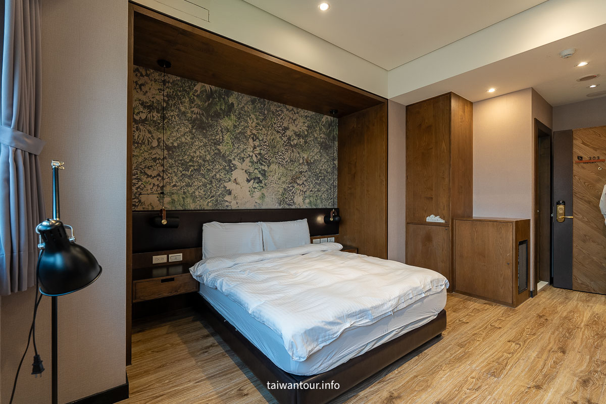 【葉綠宿・一中漫走】台中一中街商圈住宿.高CP值