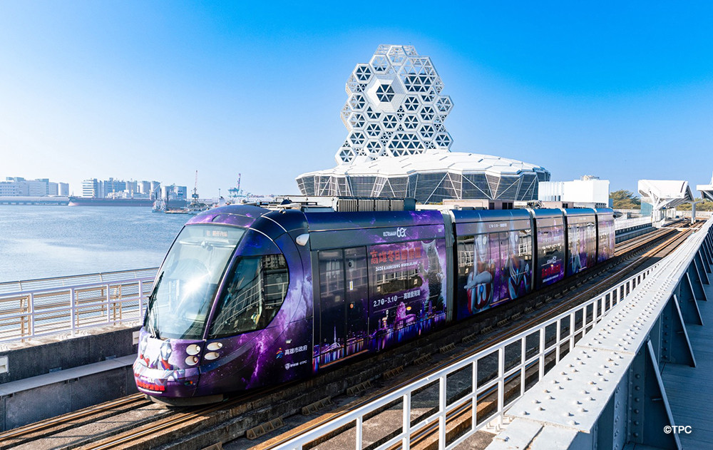 【2026 高雄冬日遊樂園】免費設施、交通全攻略！親子必玩懶人包