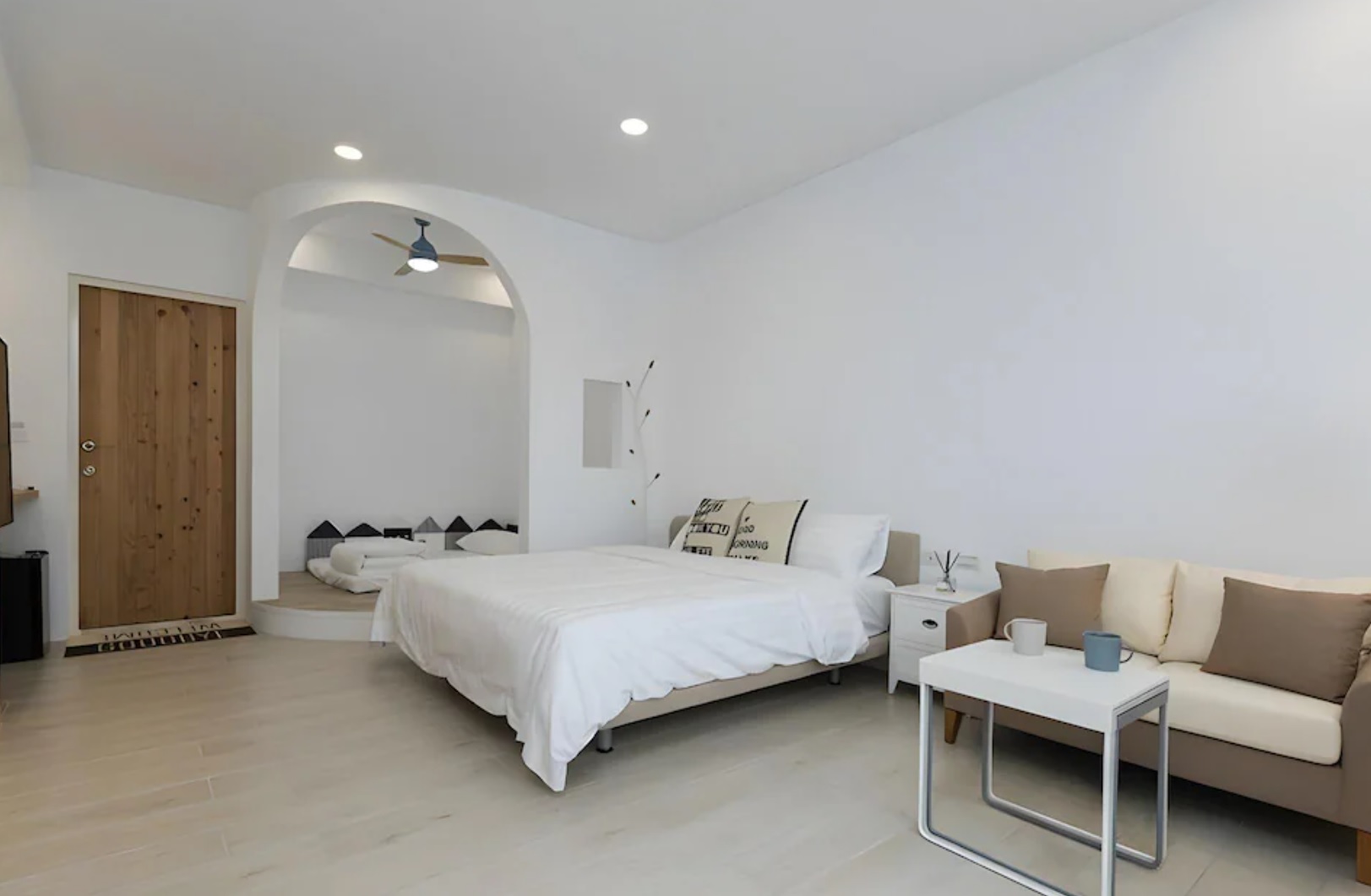 【五結．布魯懷特民宿】宜蘭五結平價網美住宿