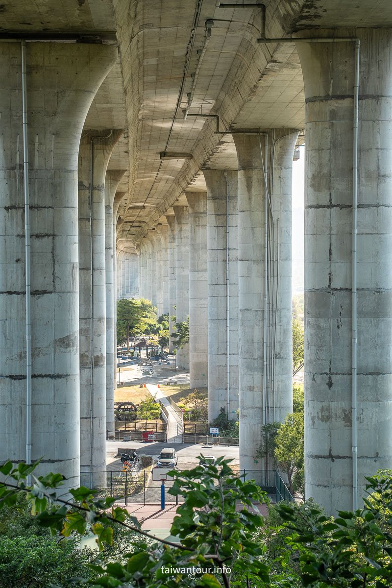 【台中外埔秘境｜金仔坑公園x忘憂谷】國道三號下的《全面啟動》親子.網美.鐵馬族的年度必訪！