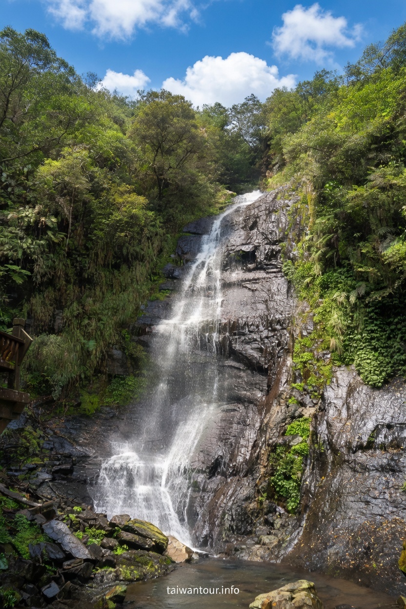 【五峰旗瀑布】宜蘭礁溪親子樂齡景點.步道推薦
