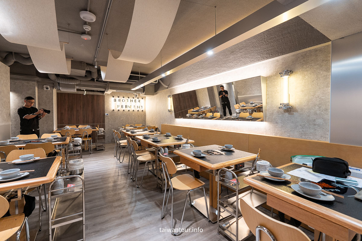 【滇發哥雲南臭豆腐火鍋/百香果酸湯鍋】台北東區忠孝敦化站美食推薦 【滇發哥雲南臭豆腐火鍋/百香果酸湯鍋】台北東區忠孝敦化站美食推薦