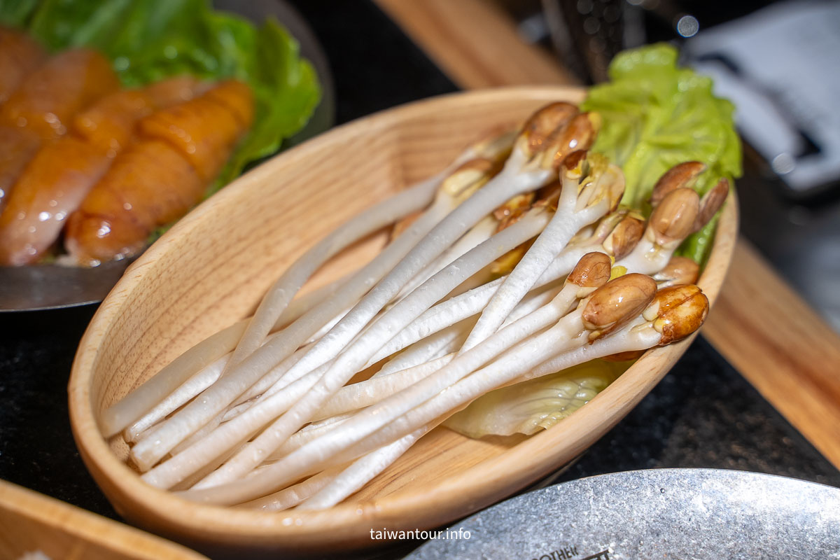 【滇發哥雲南臭豆腐火鍋/百香果酸湯鍋】台北東區忠孝敦化站美食推薦 【滇發哥雲南臭豆腐火鍋/百香果酸湯鍋】台北東區忠孝敦化站美食推薦