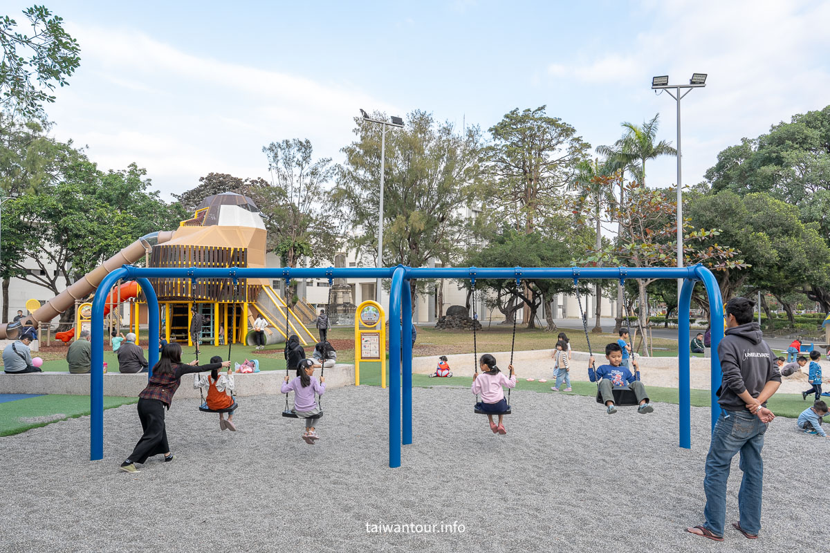 【屏東公園共融式遊戲場】鳥巢鞦韆.伯勞鳥塔,讓小怪獸「秒斷電」的神奇景點！