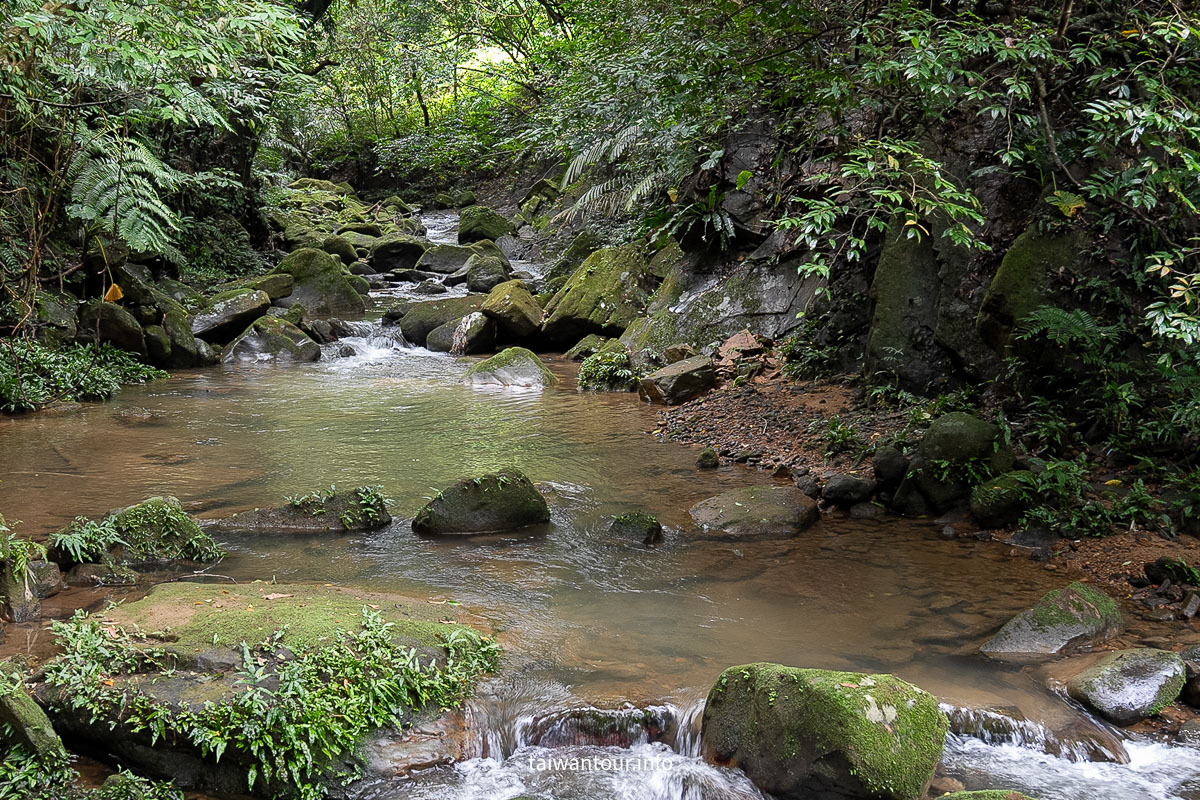 【大溝溪溪畔步道.圓覺瀑布】台北景點推薦內湖親子旅遊秘境.交通