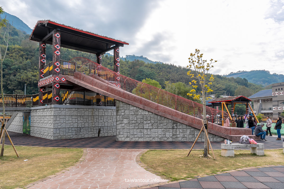 【泰雅原住民文化產業園區.WAKHUL親子公園】泰安免門票秘境！高腳屋溜滑梯、雙軌滑索、免費足湯與煮溫泉蛋一日遊
