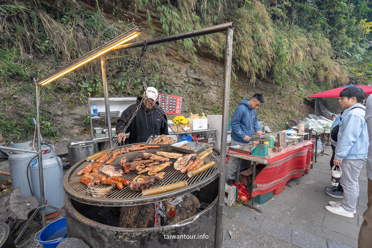 【清安豆腐街（洗水坑）】苗栗百年古法黑豆腐、馬告香腸、客家美食，泰安必吃美食地圖！