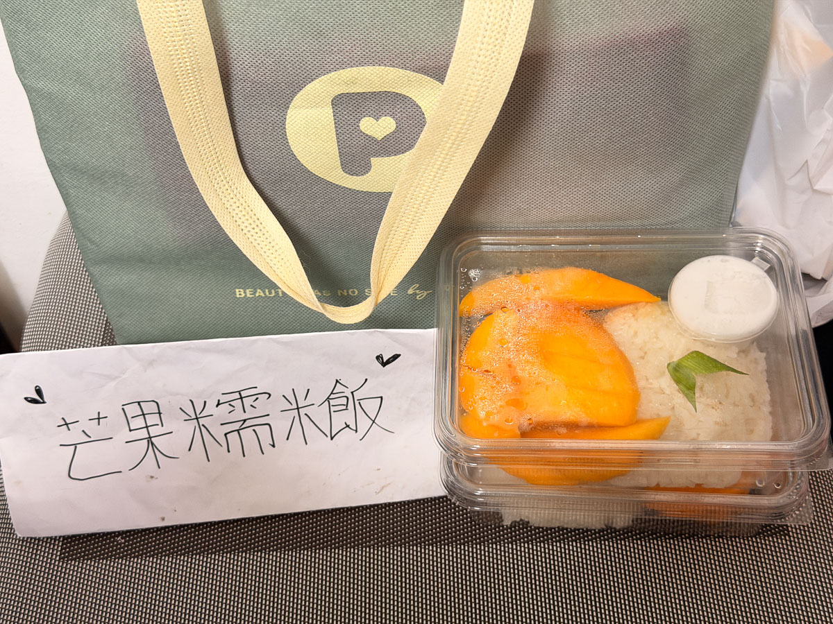 【小媽泰國船麵】三重超正宗泰國街頭黑湯、冬蔭功酸辣過癮