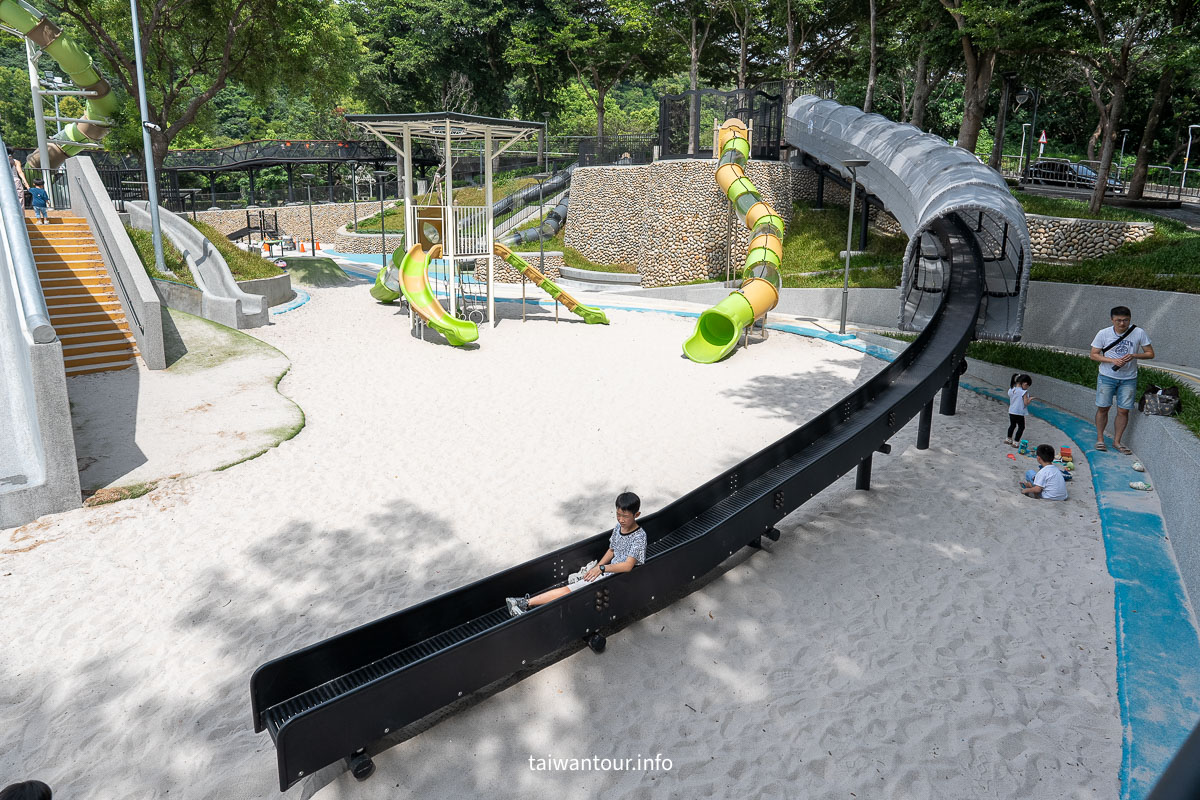 【清水古溜遊戲場】鰲峰山全台最多溜滑梯公園! 【清水古溜遊戲場】鰲峰山全台最多溜滑梯公園!